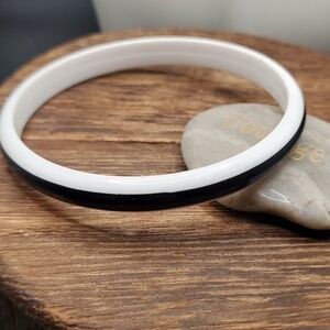 B2531 black‎ and white retro bangle bracelet